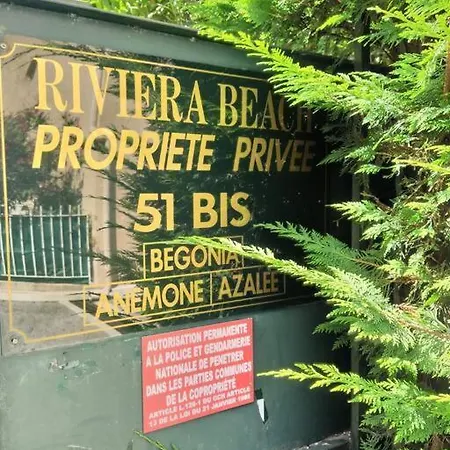 Bord De Parking, Proche Monaco, Menton Et Italie *
